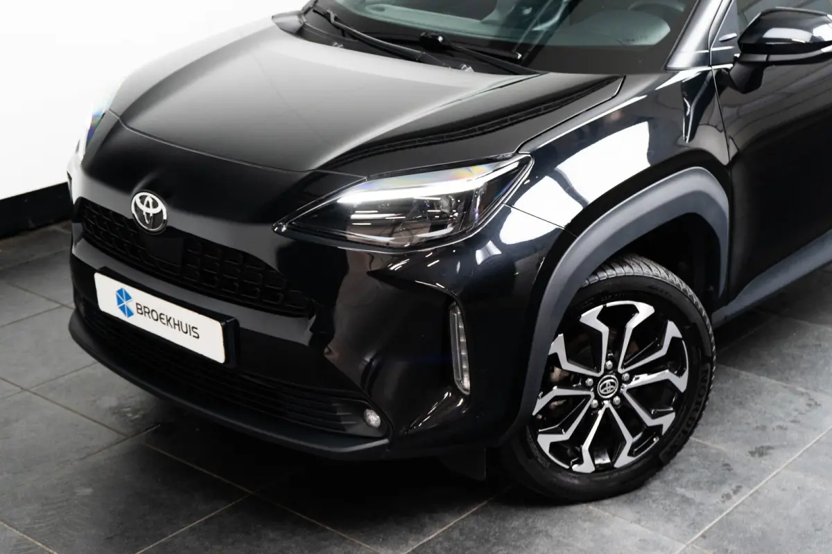 1.5 Hybrid 115 Dynamic | 1e Eigenaar! | LED | Stoel/Stuurverwarming | Clima | Camera | Cruise Adaptive | Parkeersensoren V+A | BLIS | Lichtmetalen Velgen