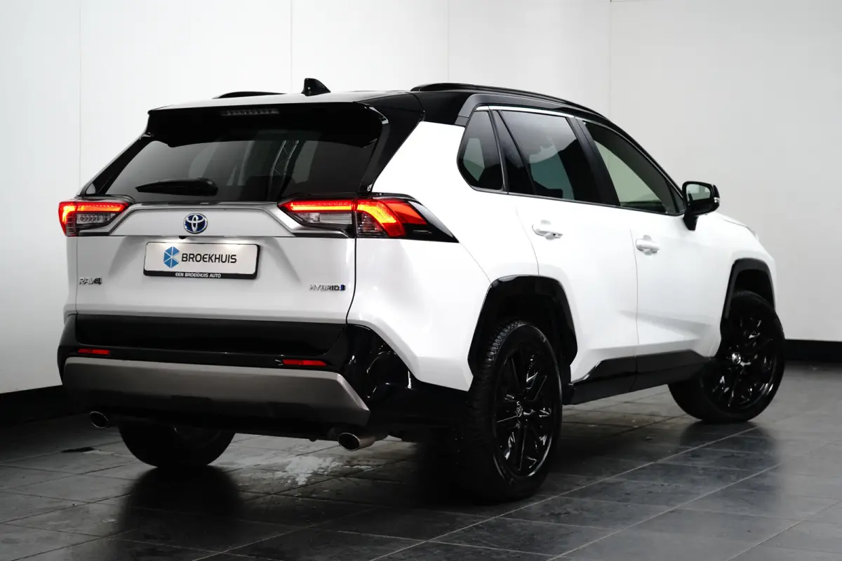 2.5 Hybrid Style BI-Tone | 1e Eigenaar! | JBL | LED | Half Leder | Stoel/Stuur Verwarming | Clima | Camera | Navi | Cruise Adaptive | Keyless | Lichtmetalen Velgen