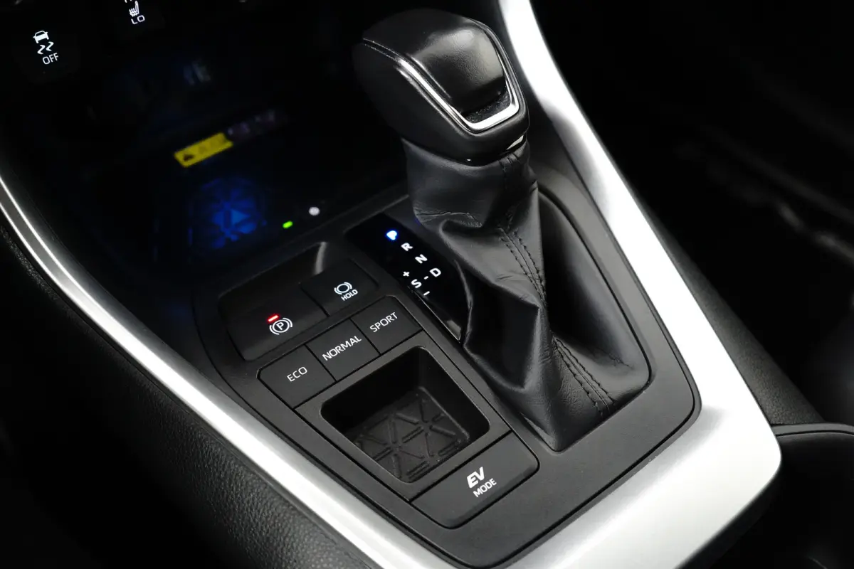 2.5 Hybrid Style BI-Tone | 1e Eigenaar! | JBL | LED | Half Leder | Stoel/Stuur Verwarming | Clima | Camera | Navi | Cruise Adaptive | Keyless | Lichtmetalen Velgen