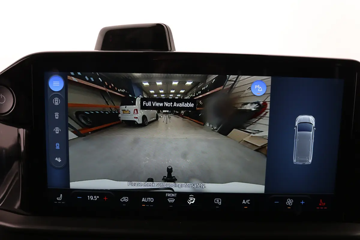 320 L1H1 Limited 71 kWh | Winterpack | Adap. Cruise Control | Trekhaak | Camera | | 13 polige trekhaak met Trailer Sway Control | 2 zitplaatsen rechtsvoor | 3-fase laadkabel mode 3 32A, 10 m