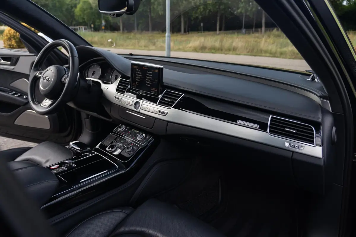 4.0 V8 TFSI S8 Quattro MY 2015|Org.NL NAP|1ste Eig.|B&O Advanced|Nachtzicht|Panoramadak|Soft Close|Massage|Top Conditie|Dealer Onderhouden