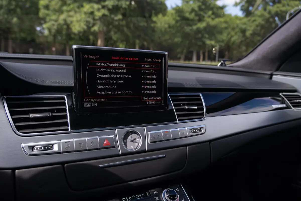 4.0 V8 TFSI S8 Quattro MY 2015|Org.NL NAP|1ste Eig.|B&O Advanced|Nachtzicht|Panoramadak|Soft Close|Massage|Top Conditie|Dealer Onderhouden