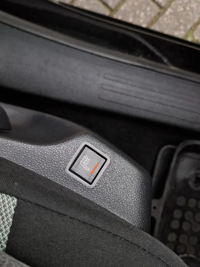 XL 1.2 PureTech Shine 7p.|Automaat|Clima|Carplay|Trekhaak|Camera|Head-up|7-persoons|