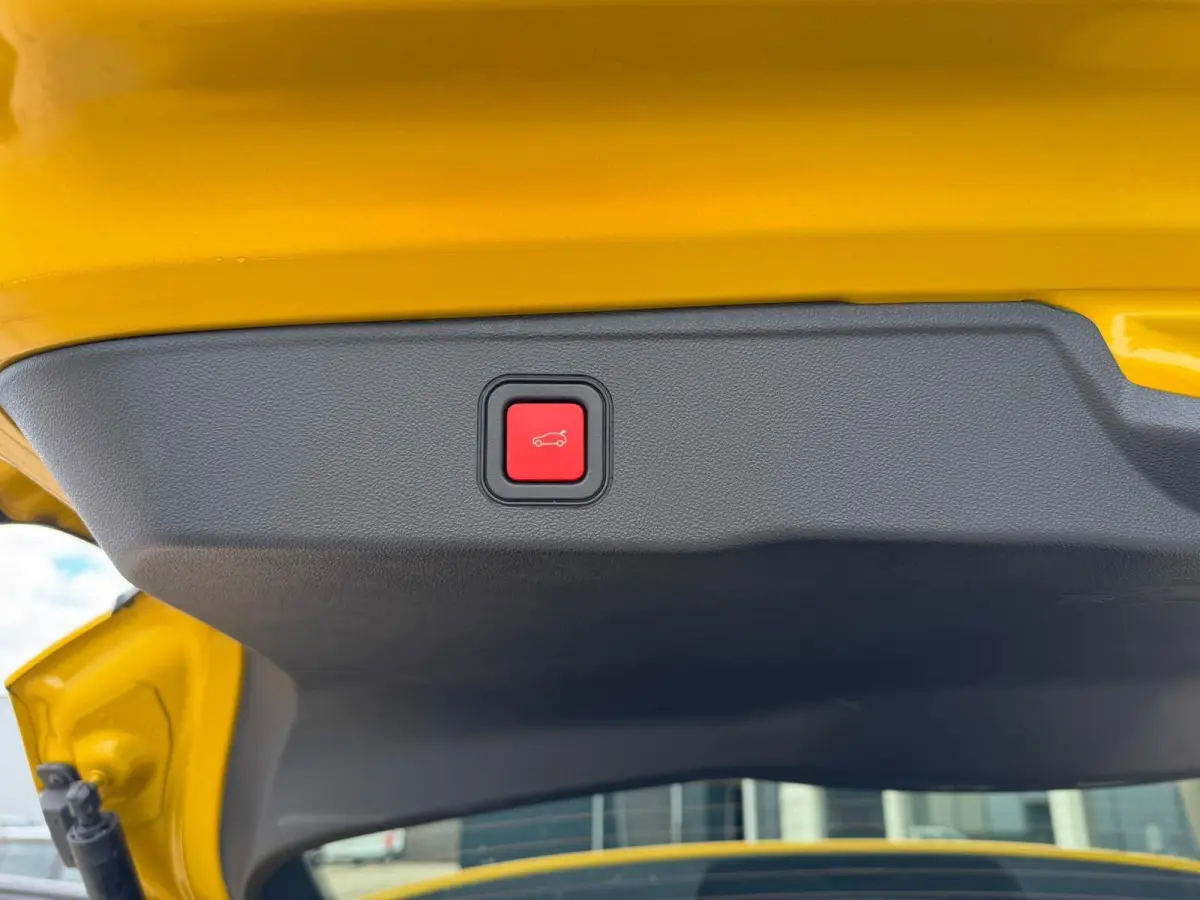 1.2 e-Hybrid Summit|Automaat|