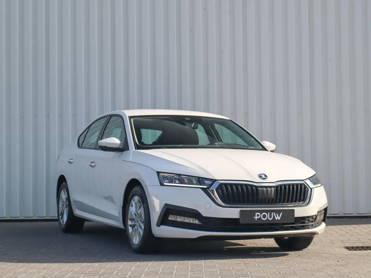 1.0 TSI 110pk Ambition | Cruise Control | Apple Carplay/Android Auto | LED Koplampen | Parkeersensor Achter