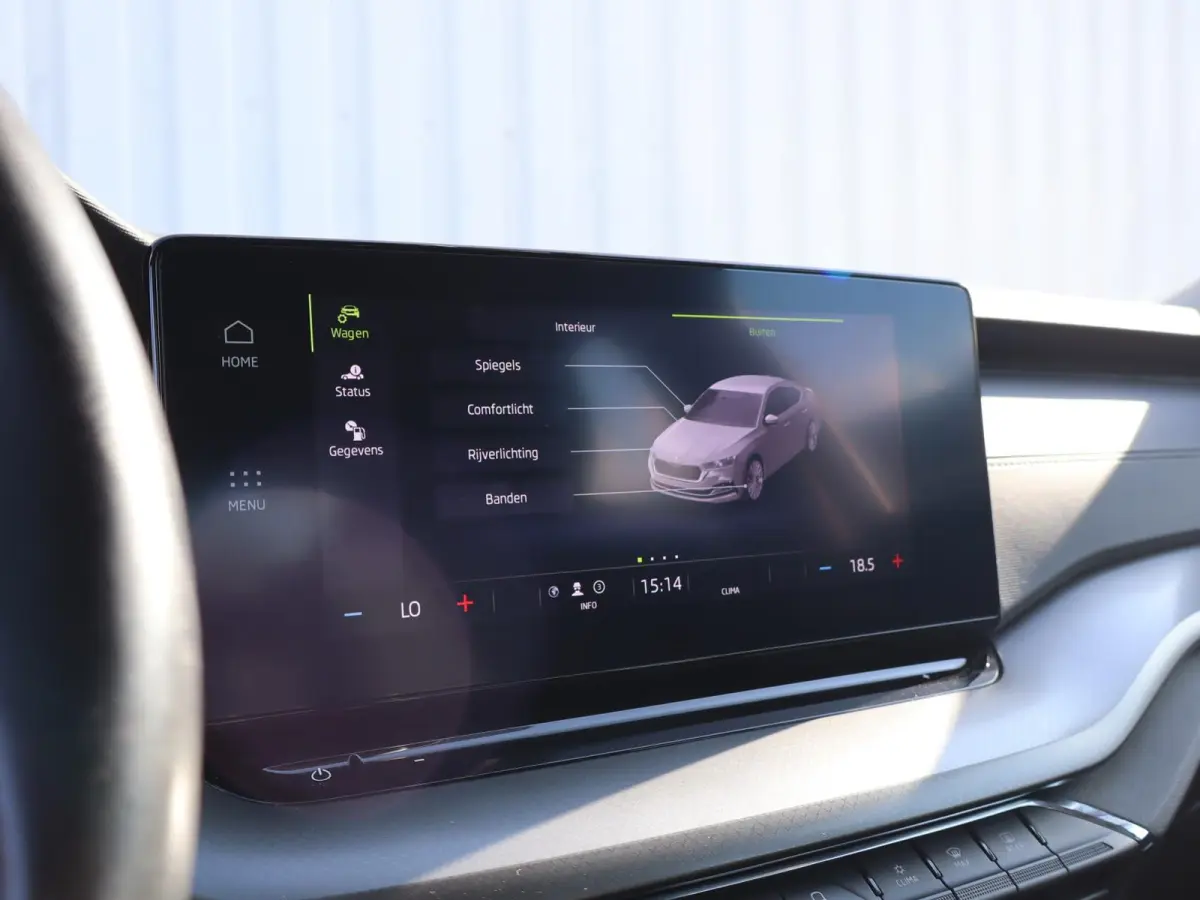 1.0 TSI 110pk Ambition | Cruise Control | Apple Carplay/Android Auto | LED Koplampen | Parkeersensor Achter