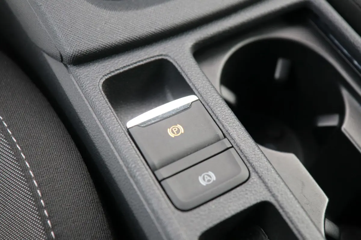 1.0 TSI 110pk Ambition | Navigatie | Smart Link | Parkeersensoren Achter