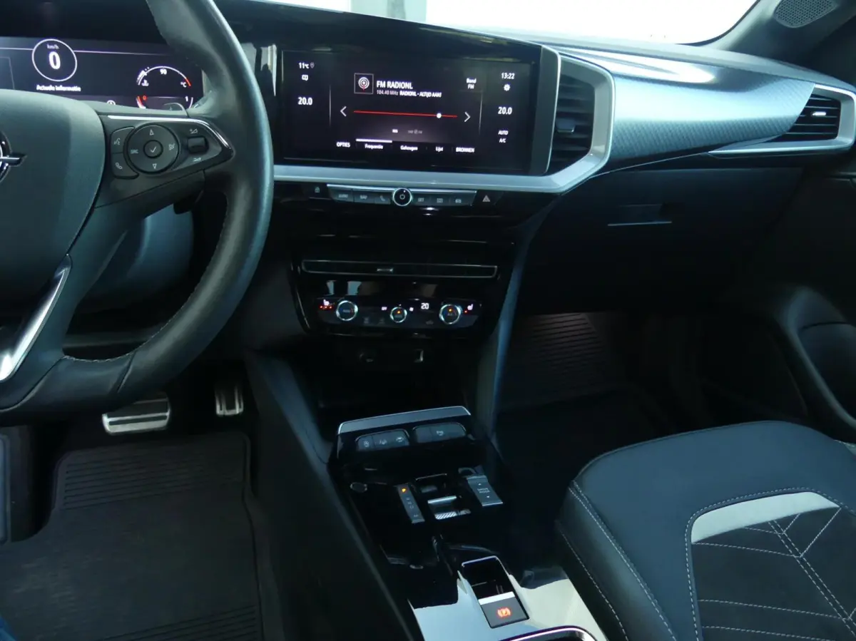 1.2 Turbo Ultimate 130PK AUTOMAAT CAMERA/ADAP.CRUISE/DIG.COCKPIT/STOEL+STUURVERW.
