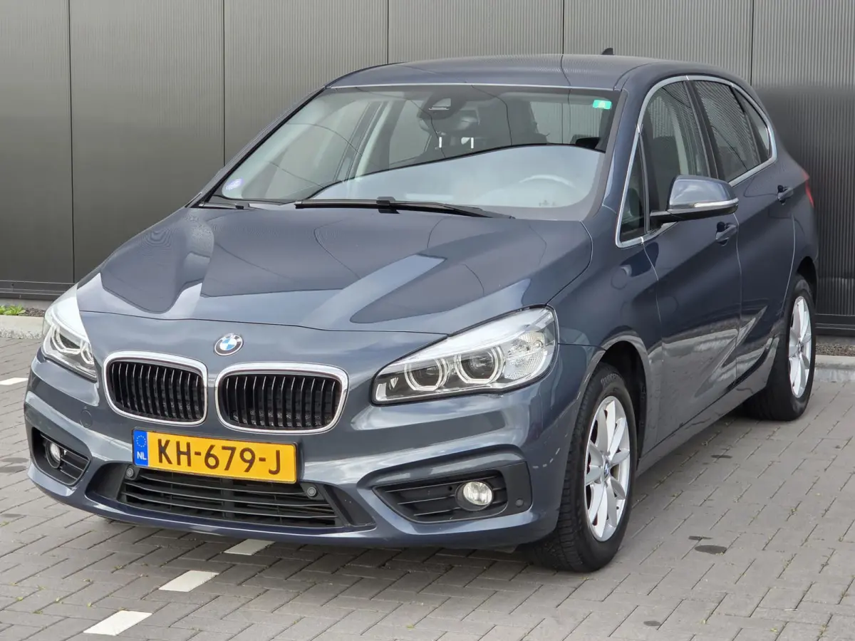 218i Centennial Executive Navi