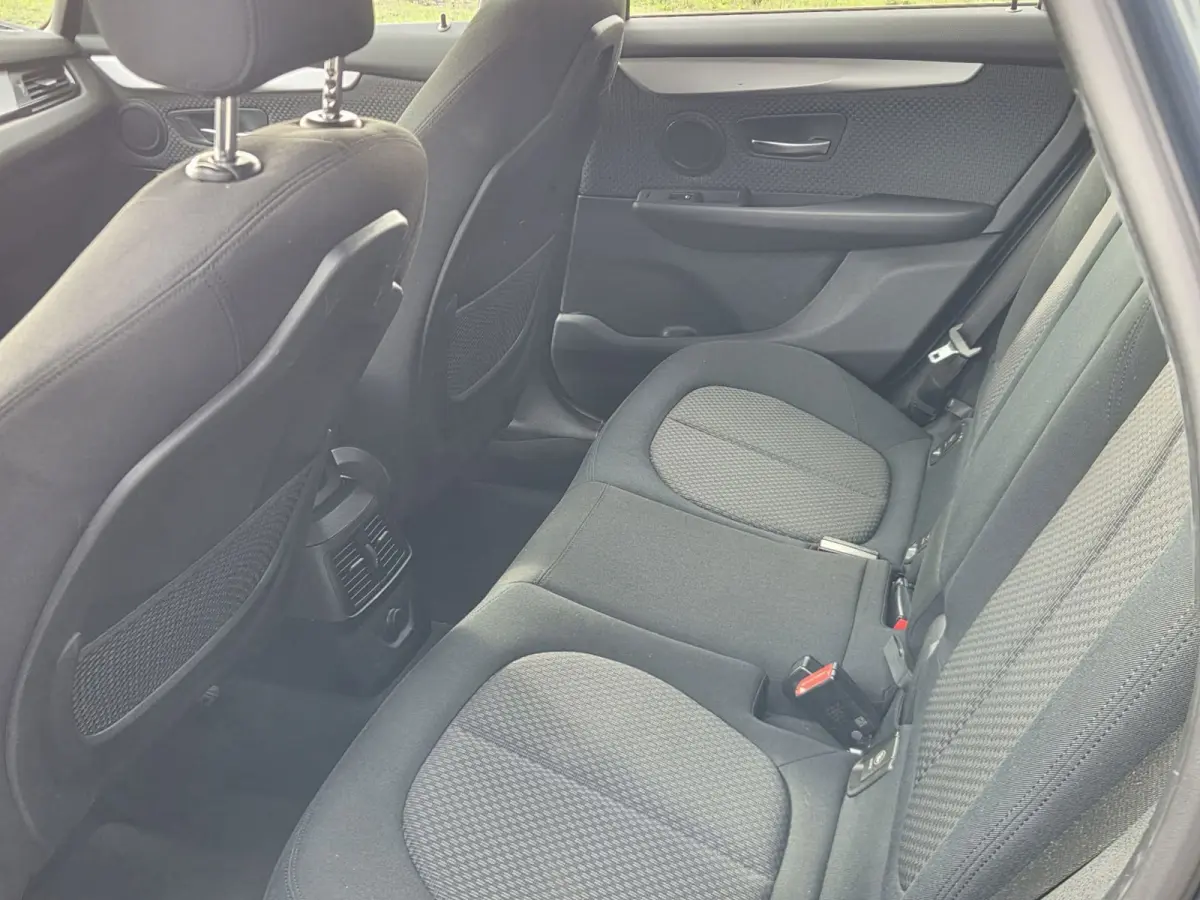 218i Centennial Executive Navi