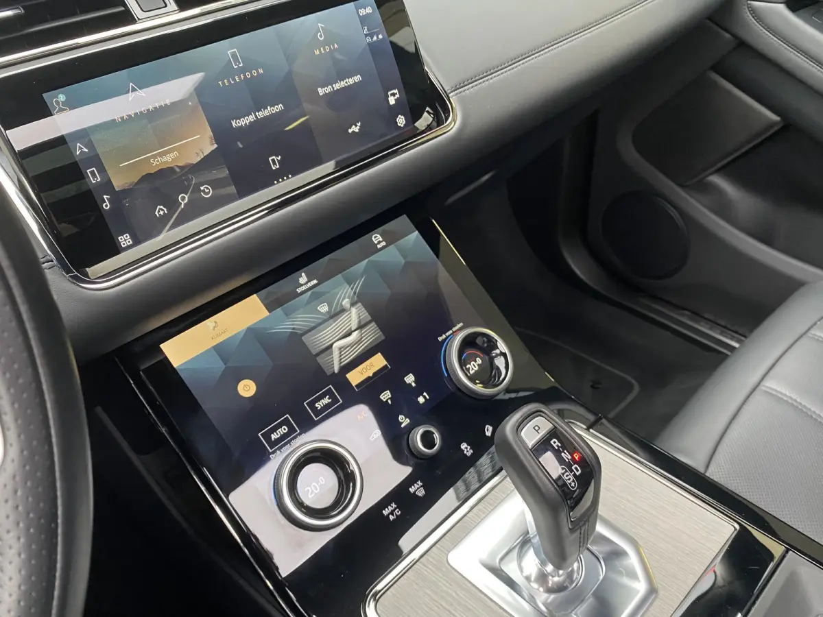 1.5 P300e AWD Autobiography / Automaat / NL-Auto / 1e-Eigenaar / 93,6% SOH / Dealer-Onderhouden / Vol-Leder / Alcantara-Dakhemel / Open-Panodak / Stuur- en Stoelverwarming / Stoelkoeling voo