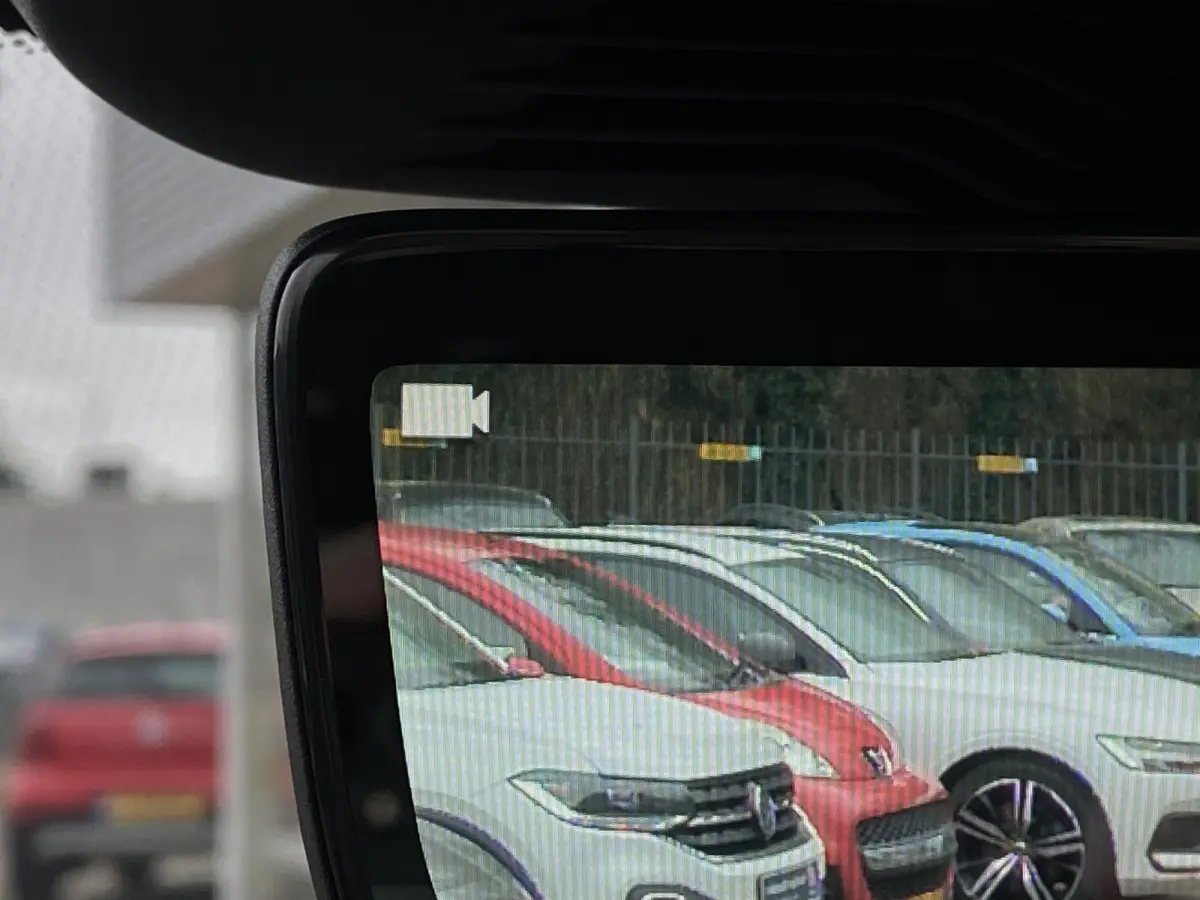 1.5 P300e AWD Autobiography / Automaat / NL-Auto / 1e-Eigenaar / 93,6% SOH / Dealer-Onderhouden / Vol-Leder / Alcantara-Dakhemel / Open-Panodak / Stuur- en Stoelverwarming / Stoelkoeling voo