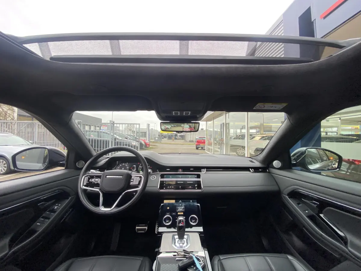 1.5 P300e AWD Autobiography / Automaat / NL-Auto / 1e-Eigenaar / 93,6% SOH / Dealer-Onderhouden / Vol-Leder / Alcantara-Dakhemel / Open-Panodak / Stuur- en Stoelverwarming / Stoelkoeling voo