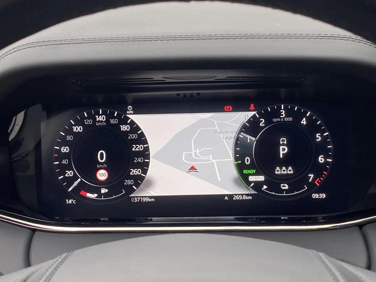 1.5 P300e AWD Autobiography / Automaat / NL-Auto / 1e-Eigenaar / 93,6% SOH / Dealer-Onderhouden / Vol-Leder / Alcantara-Dakhemel / Open-Panodak / Stuur- en Stoelverwarming / Stoelkoeling voo