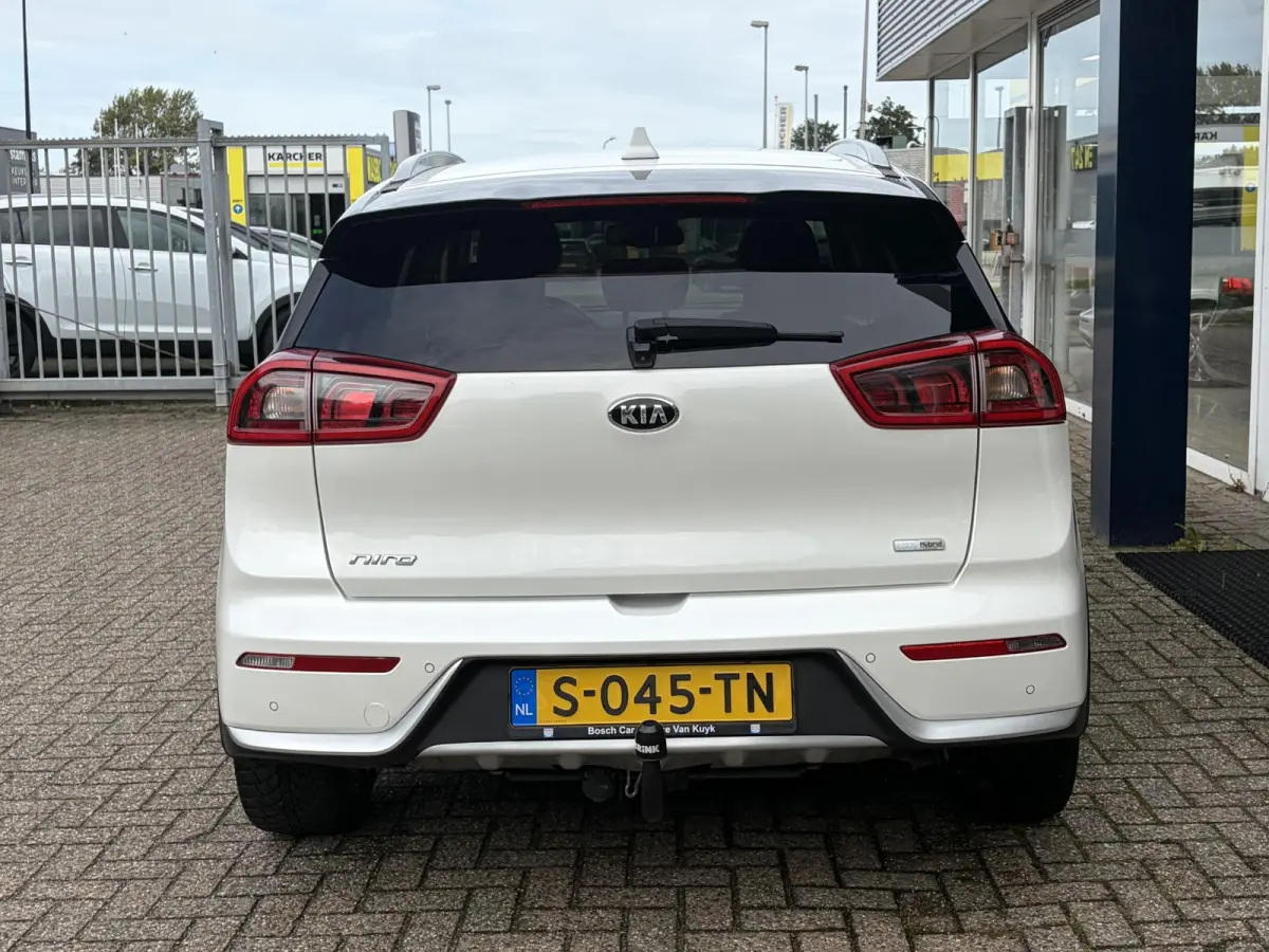 1.6 GDi Hybrid BusinessLine / Automaat / Stuur-/Stoelverwarming / Adaptieve Cruise-Control / Apple-Carplay & Android-Auto / Trekhaak / Climate-Control / Keyless / Radio-Bluetooth / Navi / Ca