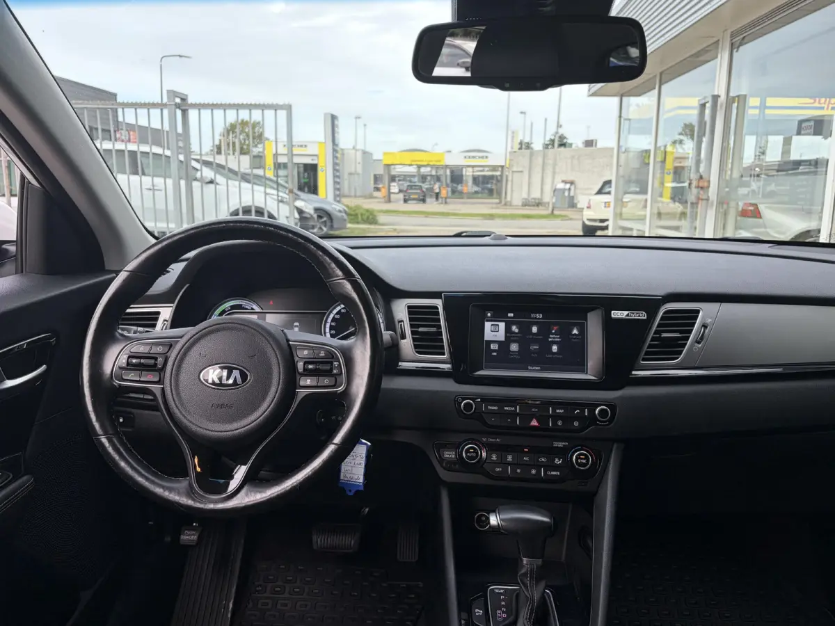 1.6 GDi Hybrid BusinessLine / Automaat / Stuur-/Stoelverwarming / Adaptieve Cruise-Control / Apple-Carplay & Android-Auto / Trekhaak / Climate-Control / Keyless / Radio-Bluetooth / Navi / Ca