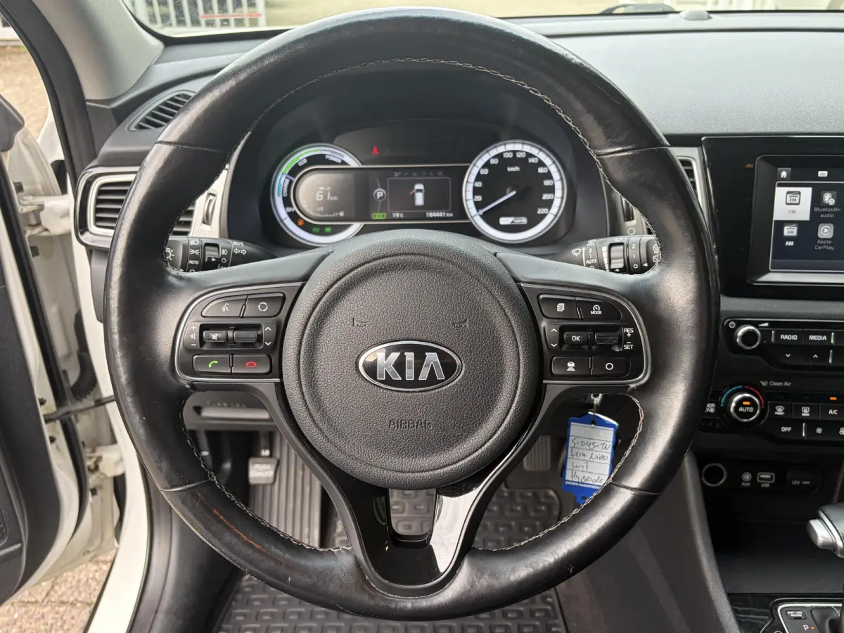 1.6 GDi Hybrid BusinessLine / Automaat / Stuur-/Stoelverwarming / Adaptieve Cruise-Control / Apple-Carplay & Android-Auto / Trekhaak / Climate-Control / Keyless / Radio-Bluetooth / Navi / Ca