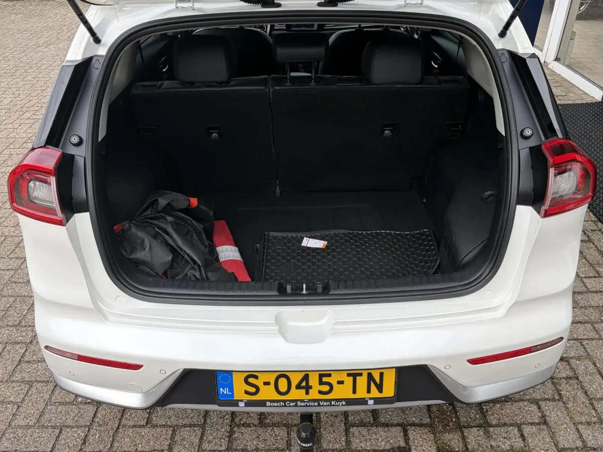 1.6 GDi Hybrid BusinessLine / Automaat / Stuur-/Stoelverwarming / Adaptieve Cruise-Control / Apple-Carplay & Android-Auto / Trekhaak / Climate-Control / Keyless / Radio-Bluetooth / Navi / Ca