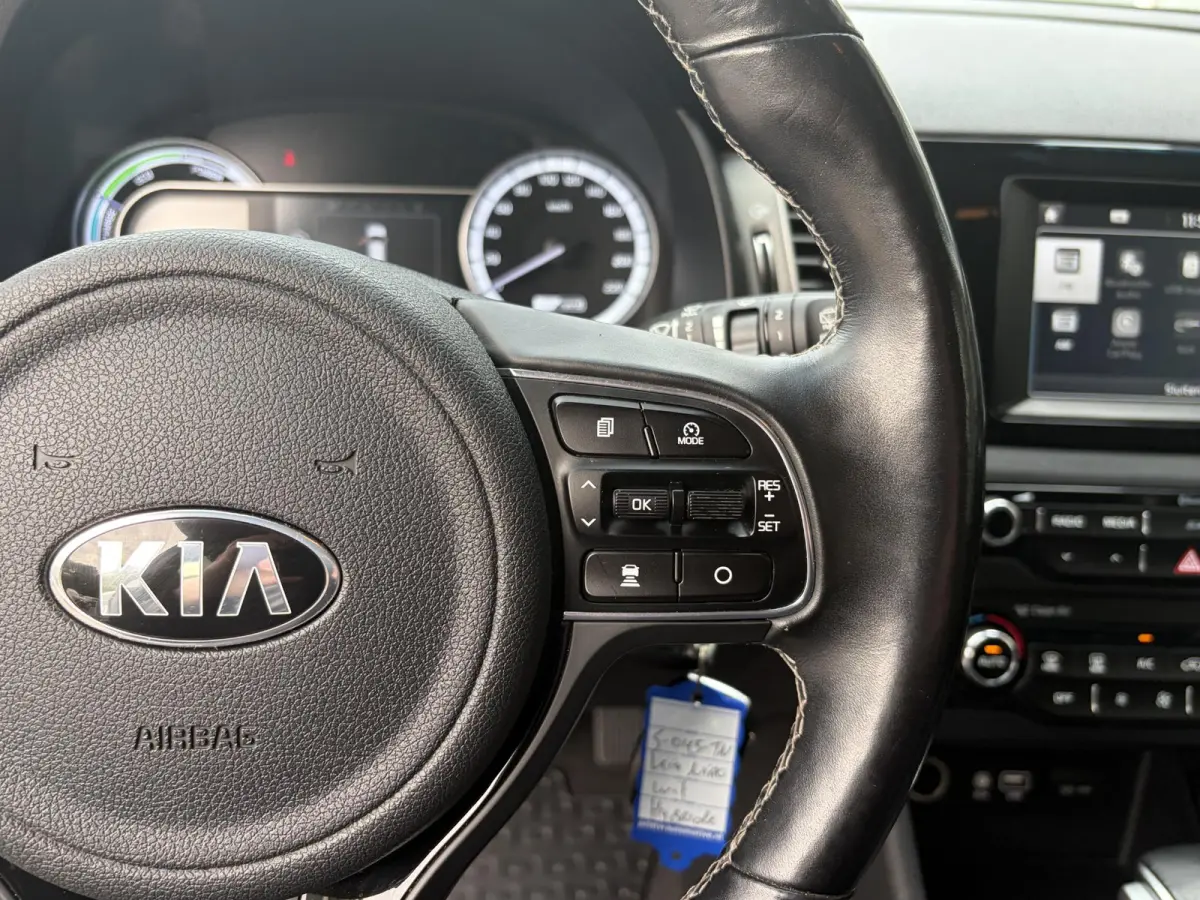 1.6 GDi Hybrid BusinessLine / Automaat / Stuur-/Stoelverwarming / Adaptieve Cruise-Control / Apple-Carplay & Android-Auto / Trekhaak / Climate-Control / Keyless / Radio-Bluetooth / Navi / Ca
