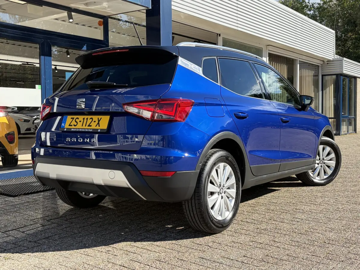 1.0 TSI Xcellence Business Intense / Automaat / NL-Auto / 76.000 KM / Adaptieve Cruise-Control / Apple-Carplay & Android-Auto / Draadloze-Telefoonlader / Keyless / Climate-Control / PDC met 