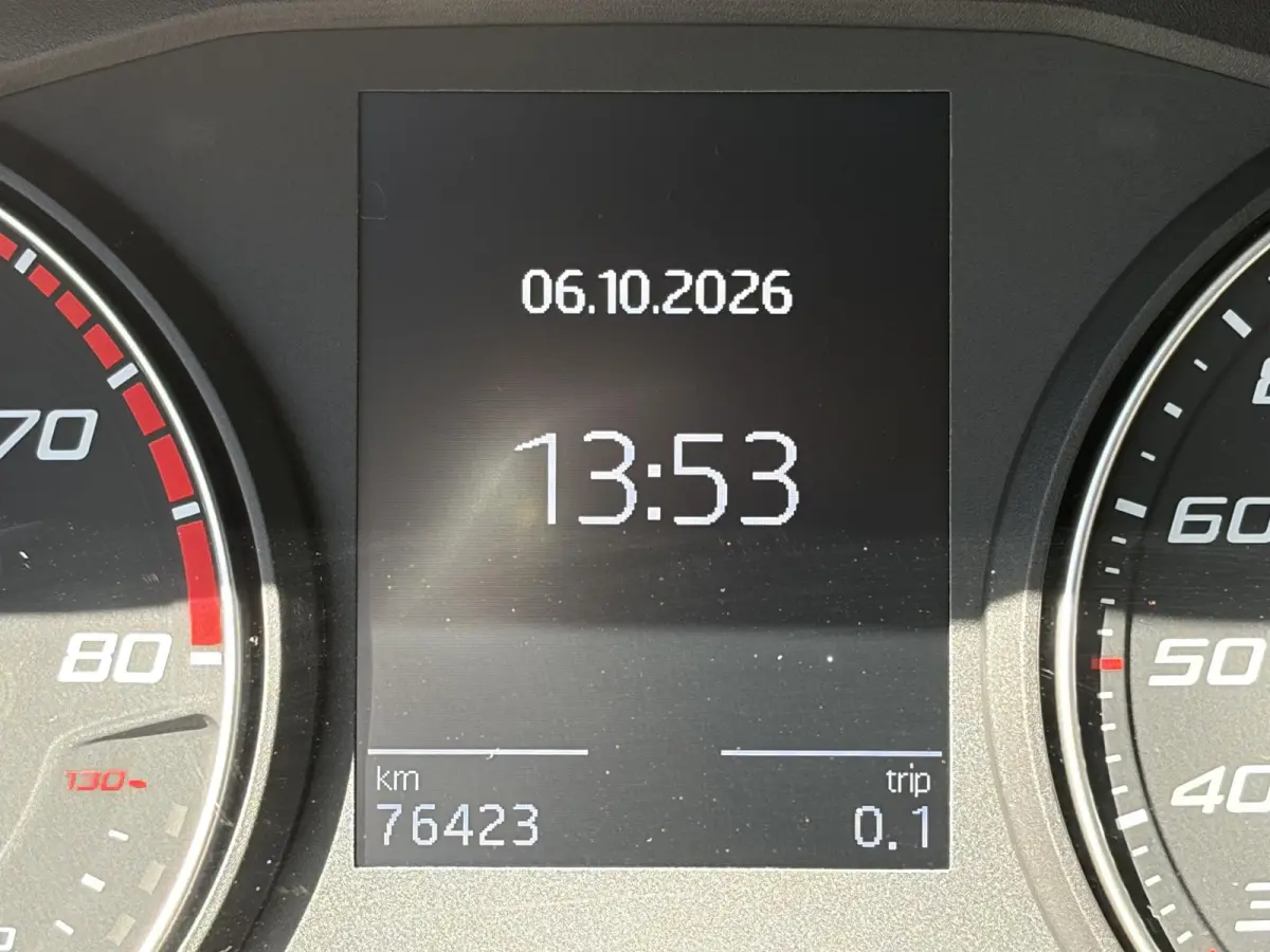 1.0 TSI Xcellence Business Intense / Automaat / NL-Auto / 76.000 KM / Adaptieve Cruise-Control / Apple-Carplay & Android-Auto / Draadloze-Telefoonlader / Keyless / Climate-Control / PDC met 