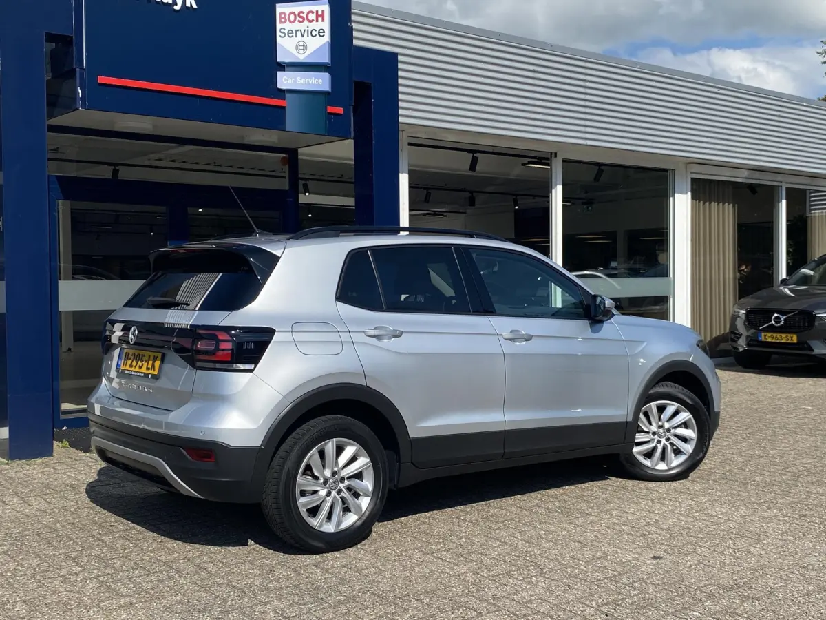 1.0 TSI Life / Automaat / 74.000 Km / Radio-Bluetooth / Navi / Stoelverwarming / adaptieve Cruise-Control / Climate-Control / Lane-Assist / Getint Glas / ELKTR-Pakket / PDC V+A / LMV 16'' / 