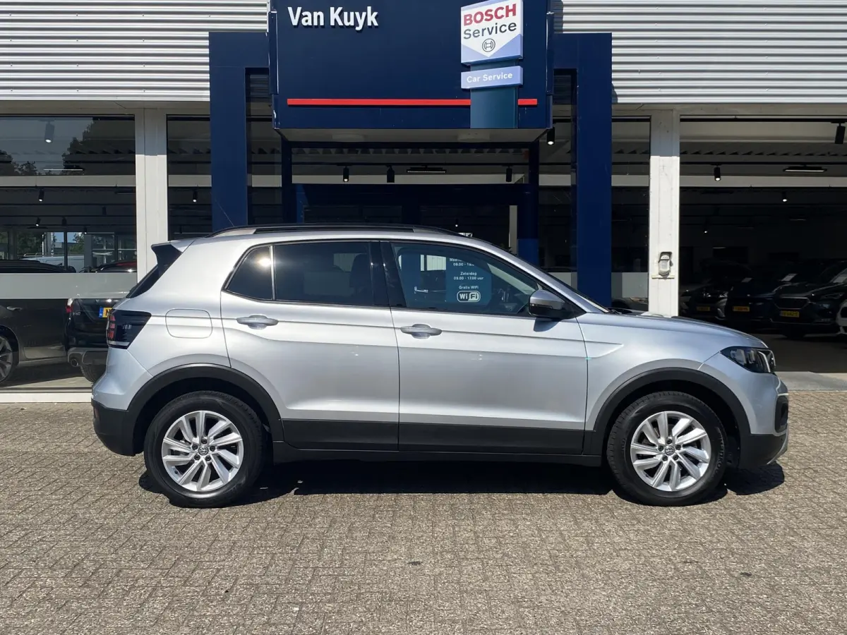 1.0 TSI Life / Automaat / 74.000 Km / Radio-Bluetooth / Navi / Stoelverwarming / adaptieve Cruise-Control / Climate-Control / Lane-Assist / Getint Glas / ELKTR-Pakket / PDC V+A / LMV 16'' / 