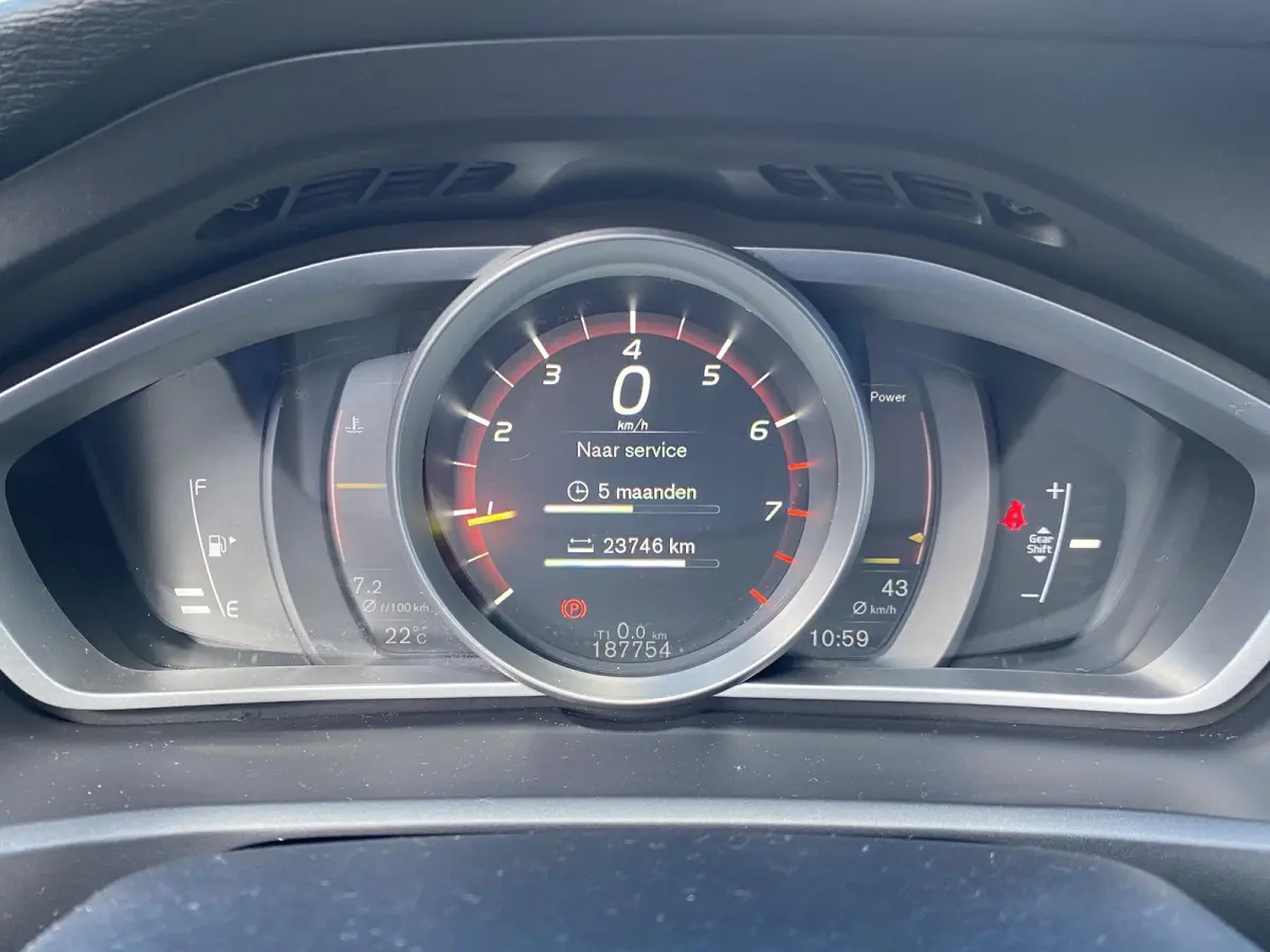 2.0 T2 Kinetic / NL-Auto / Dealer-Onderhouden / Digitale Cockpit / High Performance Audio / Radio-Bluetooth / Navi / Cruise-Control / Climate-Control / ELKTR-pakket / PDC Achter / Diffuser A