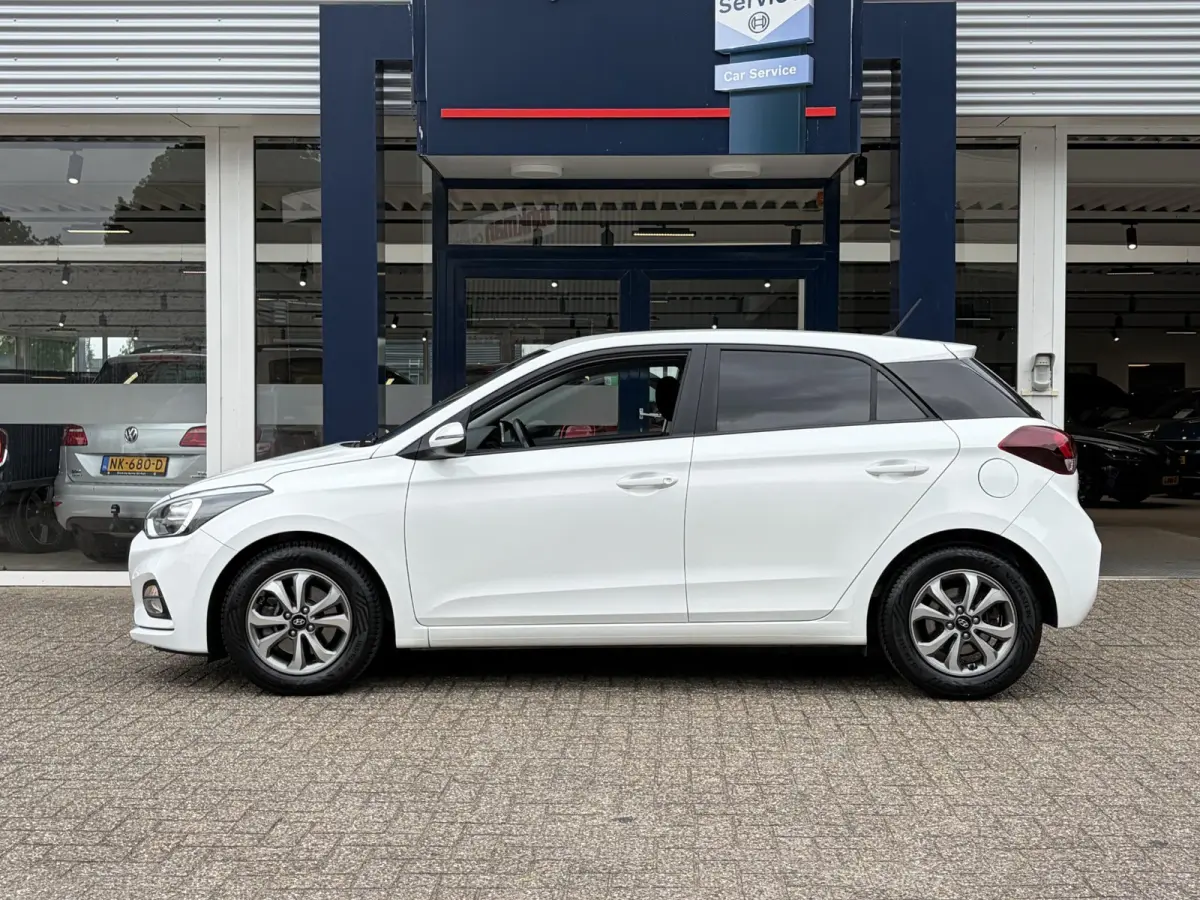 1.0 T-GDI Comfort / Automaat / Cruise-Control / Bluetooth / Airco / Radio / Styling-Pack / Getint-Glas / 15'' LMV / All-Season / ENZ.