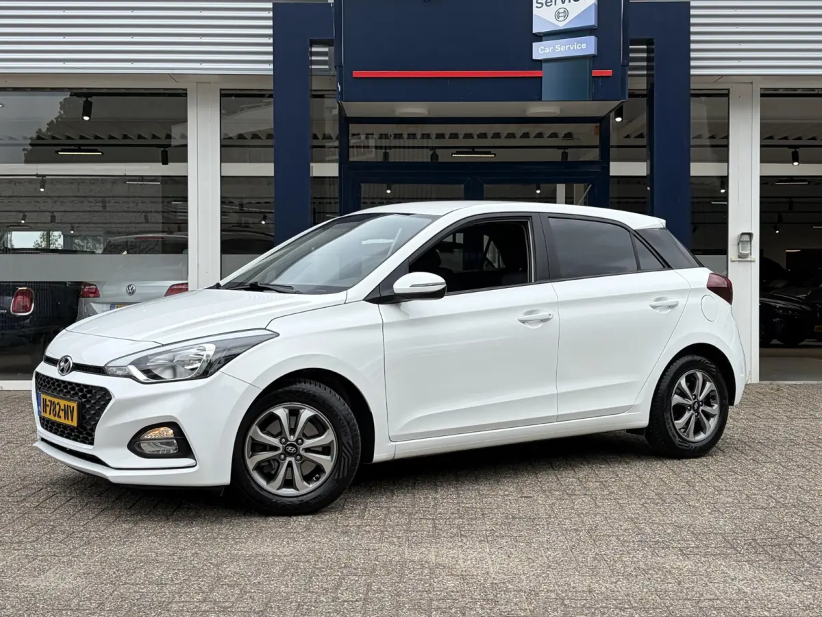 1.0 T-GDI Comfort / Automaat / Cruise-Control / Bluetooth / Airco / Radio / Styling-Pack / Getint-Glas / 15'' LMV / All-Season / ENZ.