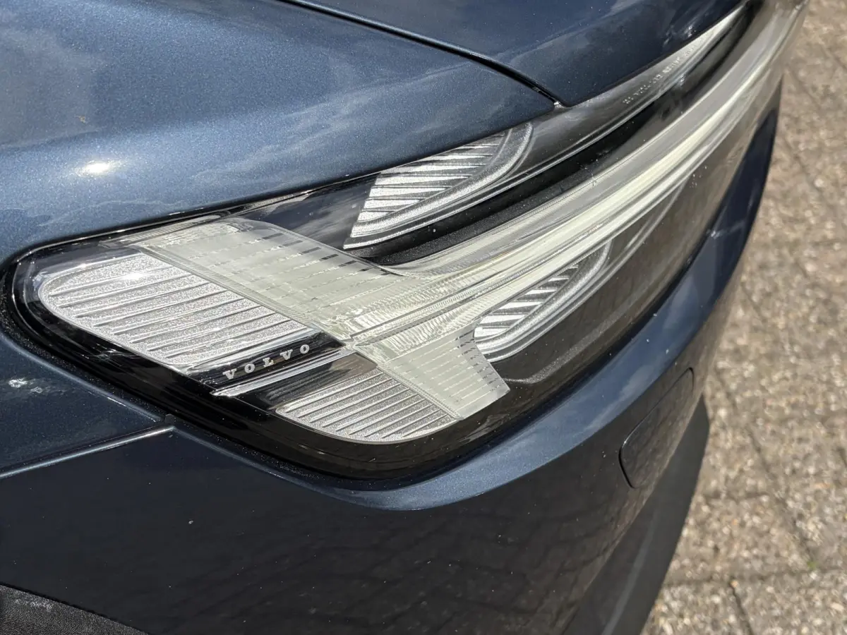 2.0 D4 AWD Intro Edition / Polestar-Engineered / Automaat / NL-Auto / Dealer-Onderhouden / Vol-Leder / Stoelverwarming V+A / Stuurverwarming / Adaptieve Cruise-Control / Elektr.-Wegklapbare 