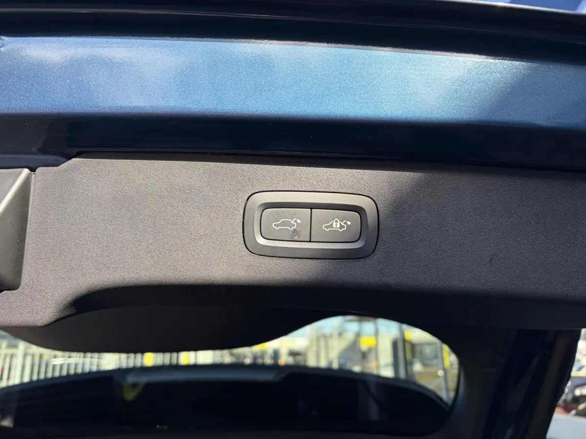 1.5 / Zwarte-Dakhemel / Automaat / NL-Auto / SOH 93,5% / Dealer-Onderhouden / 262 PK / Open-Panodak / Adaptieve Cruise-Control Stop&Go / Stoelverwarming / Infinity Premium Audio / 360°-Came