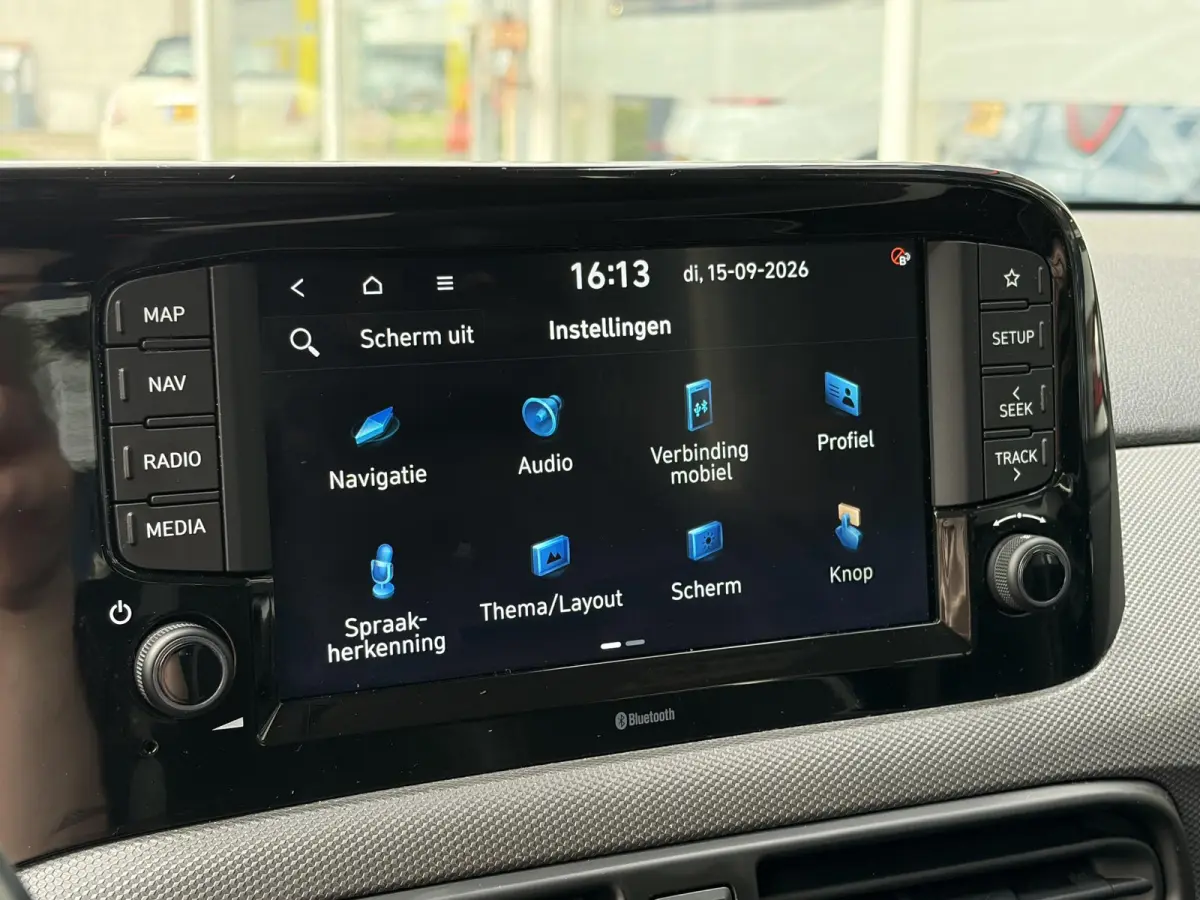 1.0 Comfort Smart 5-zits / 5-Deurs / NL-Auto / Dealer-Onderhouden / Cruise-Control / Apple-Carplay & Android-Auto / DAB Radio-Bluetooth / Navi / Camera / ENZ.
