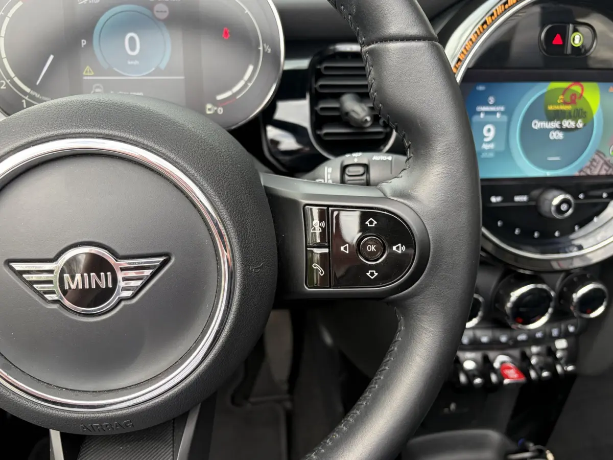 1.5 Classic / Automaat / NL-Auto / Dealer-Onderhouden / Vol-Leder / Stoelverwarming / Cruise-Control / Climate-Control / Apple-Carplay & Android-Auto / Instapverlichting / LED / Keyless / DA