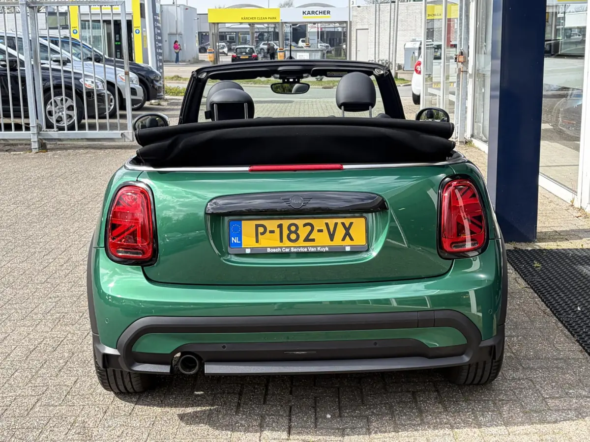 1.5 Classic / Automaat / NL-Auto / Dealer-Onderhouden / Vol-Leder / Stoelverwarming / Cruise-Control / Climate-Control / Apple-Carplay & Android-Auto / Instapverlichting / LED / Keyless / DA
