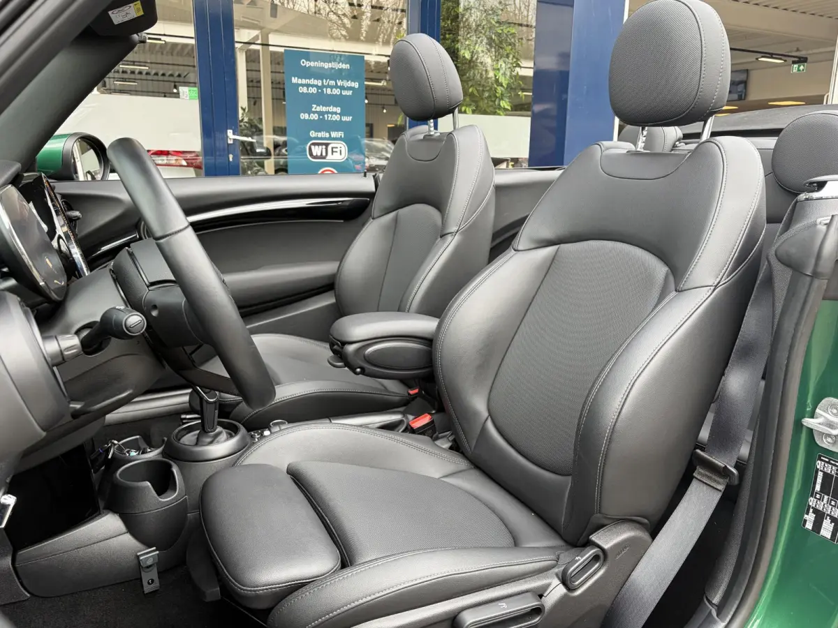 1.5 Classic / Automaat / NL-Auto / Dealer-Onderhouden / Vol-Leder / Stoelverwarming / Cruise-Control / Climate-Control / Apple-Carplay & Android-Auto / Instapverlichting / LED / Keyless / DA