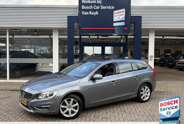 2.0 T4 Nordic+ / Luxury / NL-Auto / Dealer-Onderhouden / Vol-Leder / Schuif-Kanteldak / Standkachel / Xenon / Elektr.-Stoelen met Geheugen / Radio-Bluetooth / Navi / Camera / Stoelverwarming