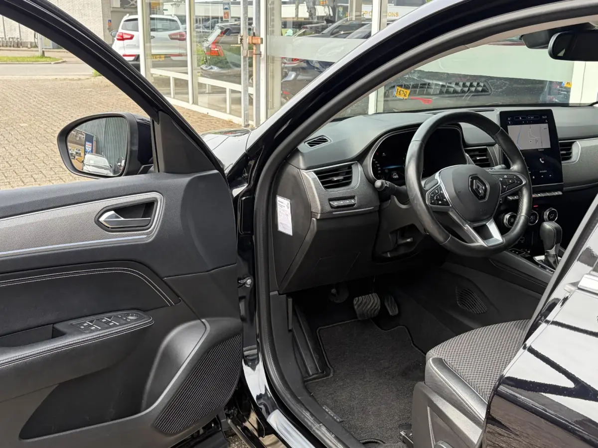 1.3 TCe 140 / Automaat / Adaptieve Cruise-Control / Stoel-/Stuurverwarming / Elektr.-Stoelen / Apple-Carplay & Android-Auto / Draadloze-Telefoonlader / Dodehoek-Detectie / Keyless / LED / Cl