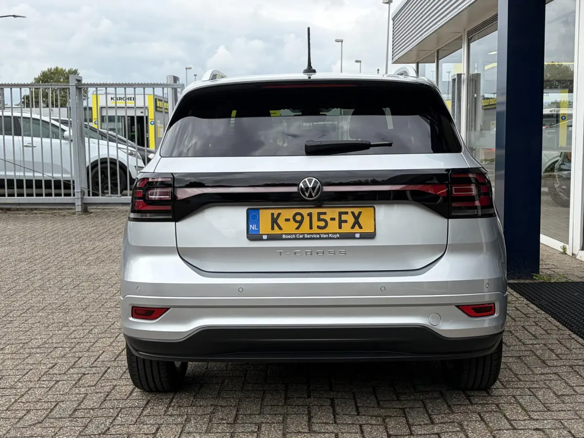 1.0 TSI Style Business R / R-Line / 22.000 KM! / Automaat / Adaptieve Cruise-Control / Digital-Cockpit / Apple-Carplay & Android-Auto / LED / DAB Radio-Bluetooth / Climate-Control / Camera /