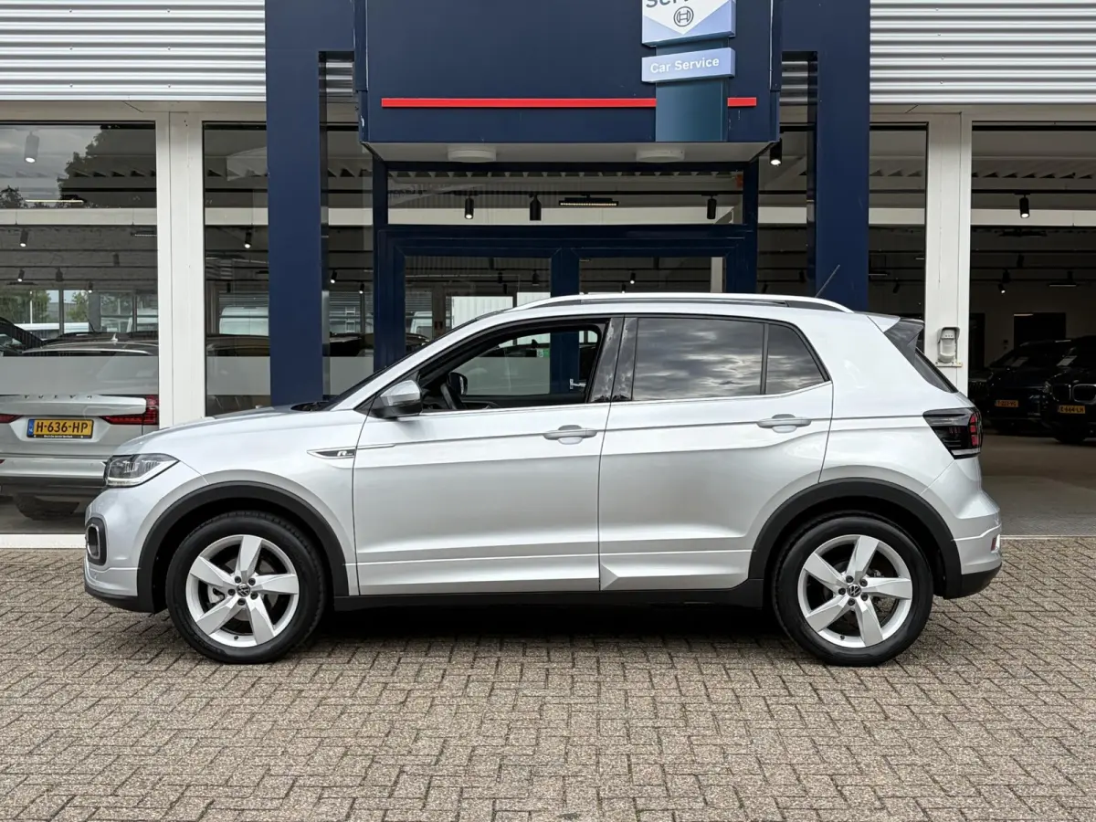 1.0 TSI Style Business R / R-Line / 22.000 KM! / Automaat / Adaptieve Cruise-Control / Digital-Cockpit / Apple-Carplay & Android-Auto / LED / DAB Radio-Bluetooth / Climate-Control / Camera /