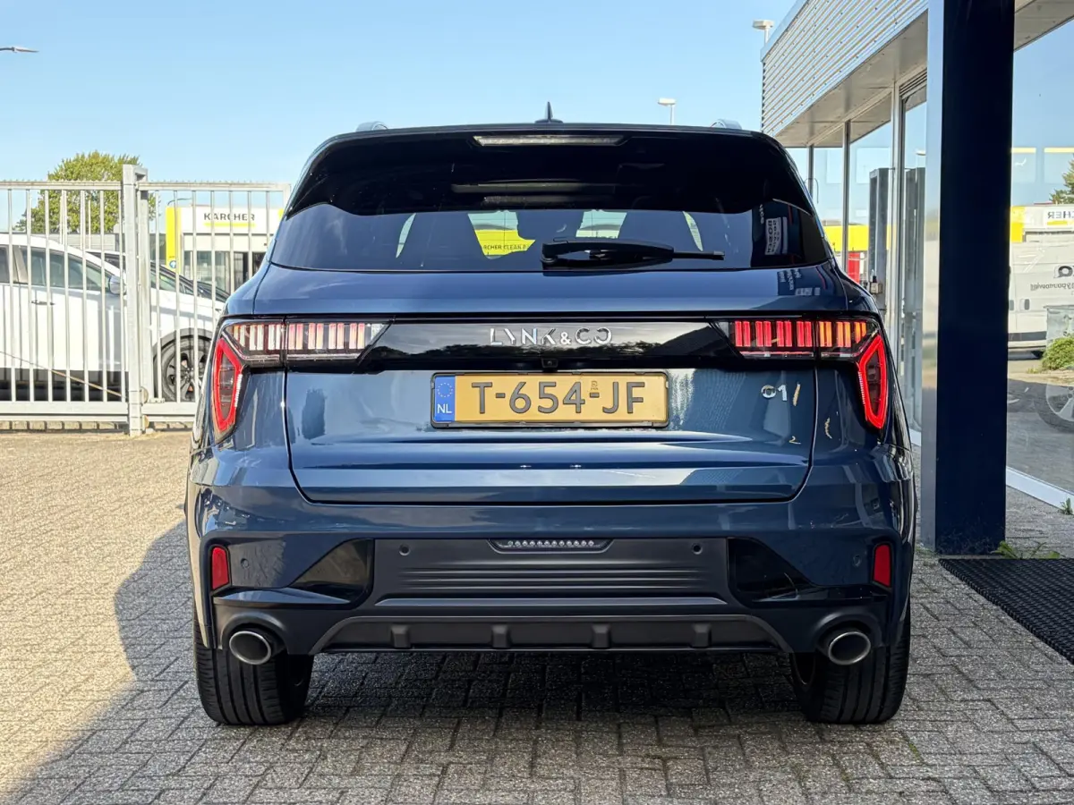 1.5 / Zwarte-Dakhemel / Automaat / NL-Auto / Dealer-Onderhouden / 262 PK / Open-Panodak / Adaptieve Cruise-Control Stop&Go / Stoelverwarming / Infinity Premium Audio / 360°-Camera / Elektr.