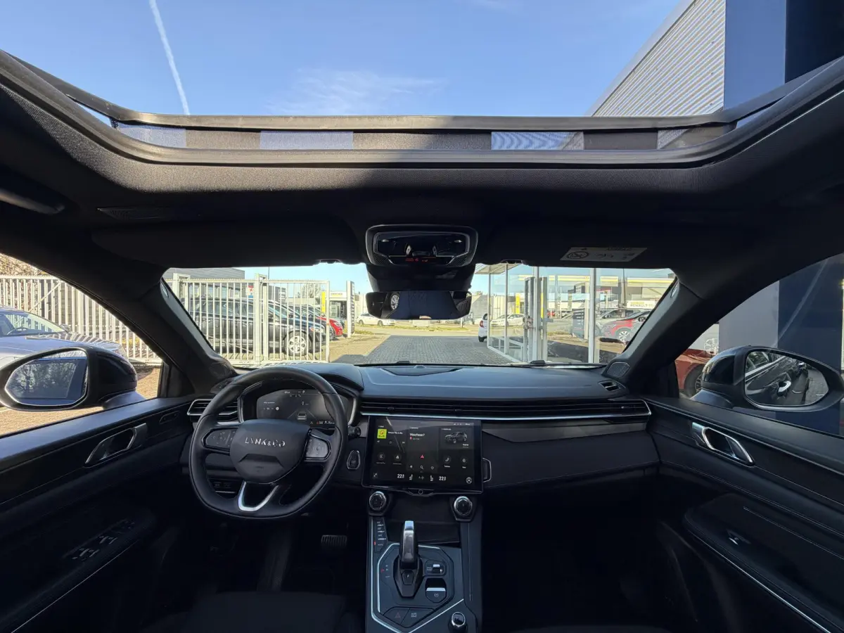 1.5 / Zwarte-Dakhemel / Automaat / NL-Auto / Dealer-Onderhouden / 262 PK / Open-Panodak / Adaptieve Cruise-Control Stop&Go / Stoelverwarming / Infinity Premium Audio / 360°-Camera / Elektr.