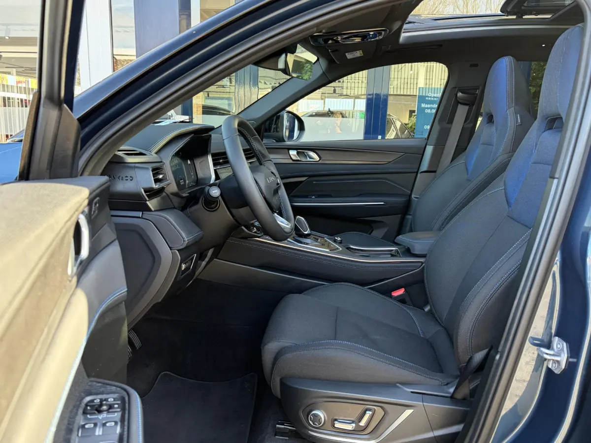 1.5 / Zwarte-Dakhemel / Automaat / NL-Auto / Dealer-Onderhouden / 262 PK / Open-Panodak / Adaptieve Cruise-Control Stop&Go / Stoelverwarming / Infinity Premium Audio / 360°-Camera / Elektr.