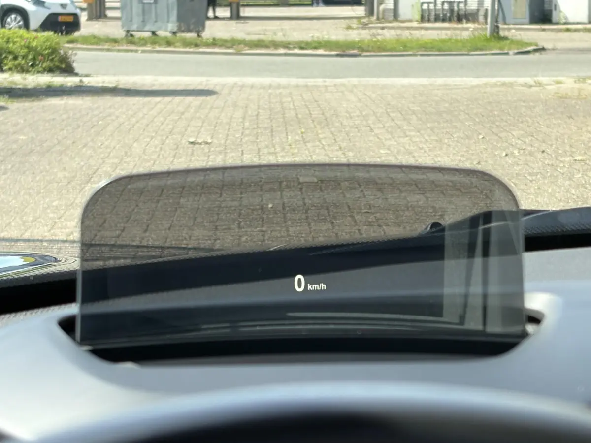 1.5 Cooper 60 Years Edition / Automaat / NL-Auto / Open-Panodak / Head-Up Display / Harman-Kardon Audio / Vol-Leder / Stoelverwarming / Cruise-Control / Apple-Carplay & Android-Auto / Draadl