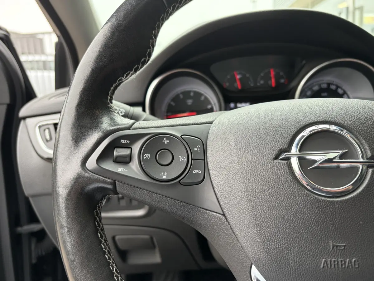 1.6 Turbo Business Executive / Automaat / 200 PK / NL-Auto / Schuif-Kanteldak / Vol-Leder / Elektr.-Stoelen met Geheugen en Massagefunctie / Stuur & Stoelverwarming / Stoelverkoeling / Adapt