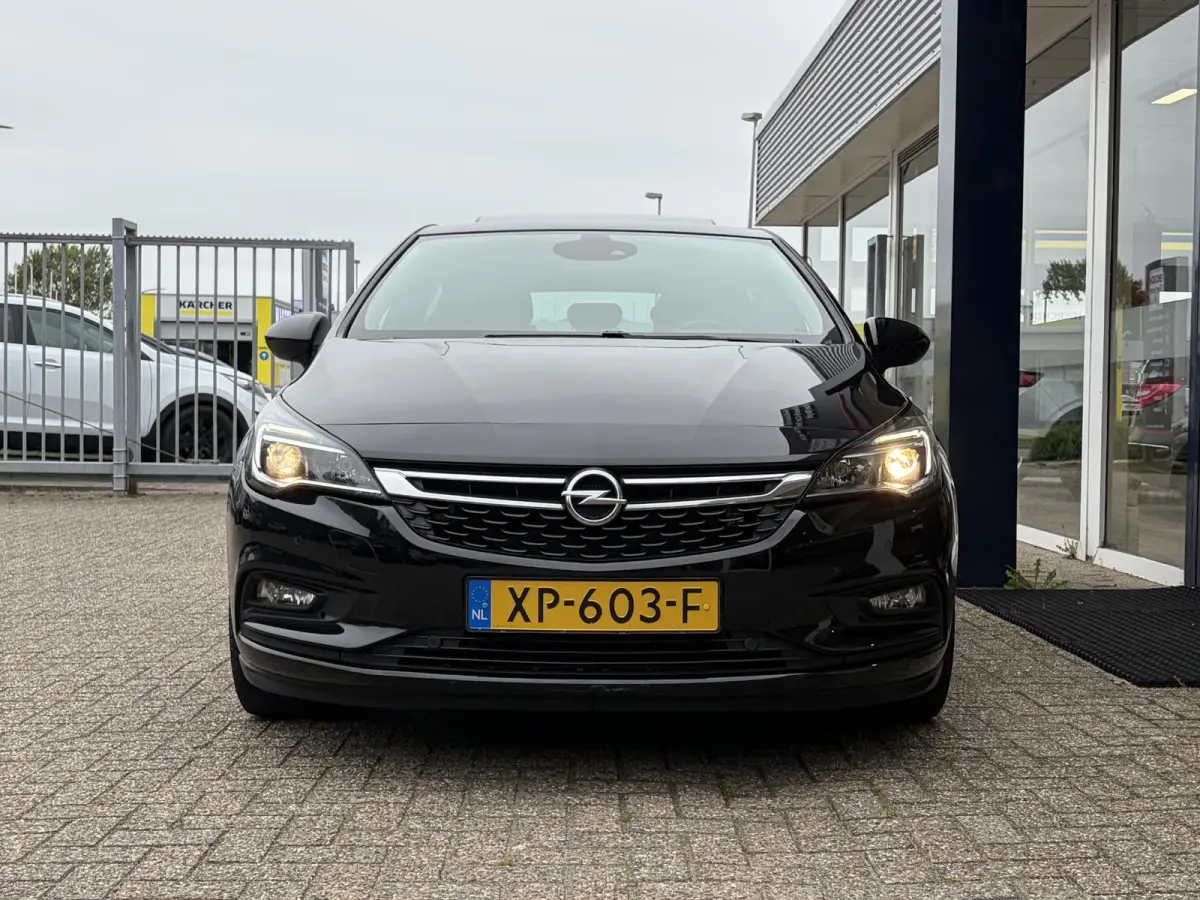 1.6 Turbo Business Executive / Automaat / 200 PK / NL-Auto / Schuif-Kanteldak / Vol-Leder / Elektr.-Stoelen met Geheugen en Massagefunctie / Stuur & Stoelverwarming / Stoelverkoeling / Adapt