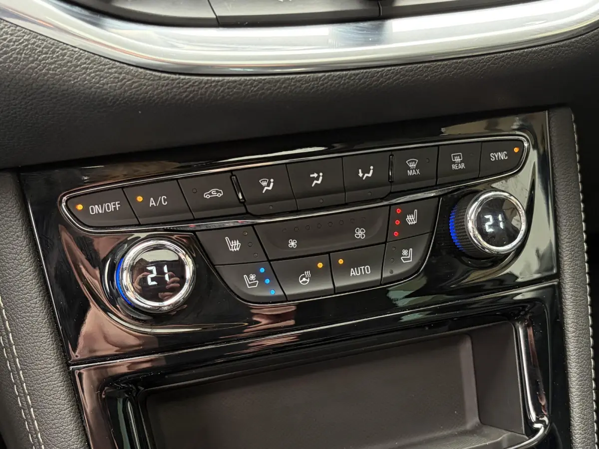 1.6 Turbo Business Executive / Automaat / 200 PK / NL-Auto / Schuif-Kanteldak / Vol-Leder / Elektr.-Stoelen met Geheugen en Massagefunctie / Stuur & Stoelverwarming / Stoelverkoeling / Adapt