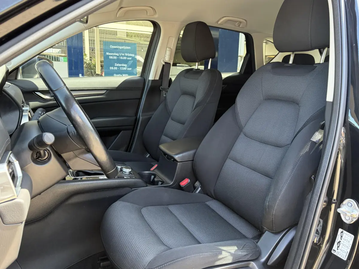 2.0 SkyActiv-G 165 Sport Selected / Automaat /  NL-Auto / 1e-Eigenaar / Head-Up Display / Stuur-/Stoelverwarming / Trekhaak / Cruise-Control / Rondom-Camerazicht / LED / Dodehoek-Detectie / 