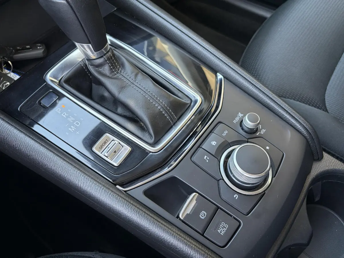 2.0 SkyActiv-G 165 Sport Selected / Automaat /  NL-Auto / 1e-Eigenaar / Head-Up Display / Stuur-/Stoelverwarming / Trekhaak / Cruise-Control / Rondom-Camerazicht / LED / Dodehoek-Detectie / 