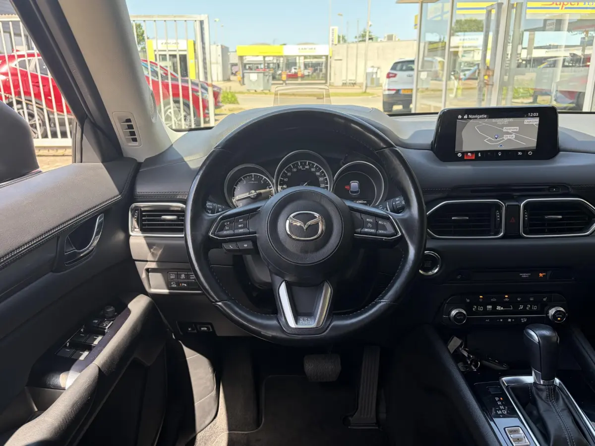 2.0 SkyActiv-G 165 Sport Selected / Automaat /  NL-Auto / 1e-Eigenaar / Head-Up Display / Stuur-/Stoelverwarming / Trekhaak / Cruise-Control / Rondom-Camerazicht / LED / Dodehoek-Detectie / 